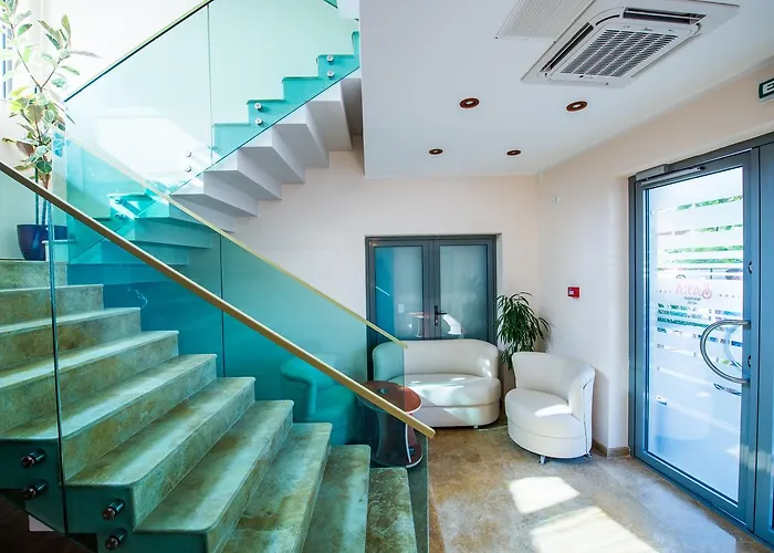 Sara Boutique - Laurette Due מאמאיה